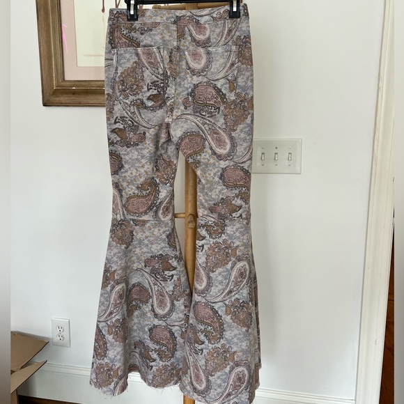 We The Free Paisley Flare Jeans - Picture 4 of 4